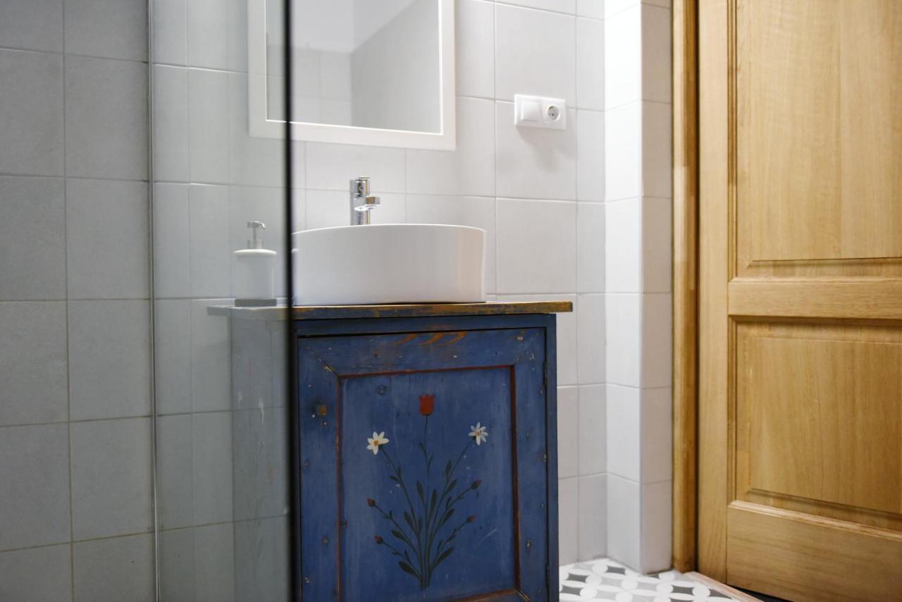 Bed and Breakfast ASTER panzió Cîmpu Cetăţii Exterior foto